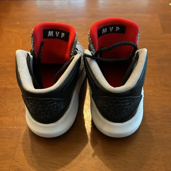 Jordan Boy Sneakers, size 7C - Picture 3 of 7